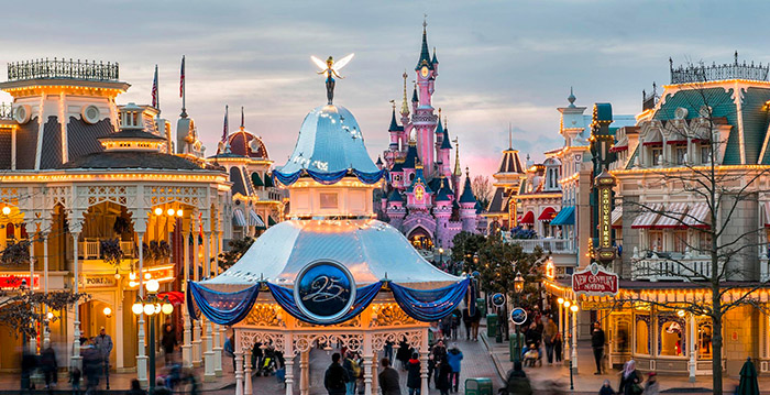 Disneyland Paris viert ook volgend jaar nog 25e verjaardag