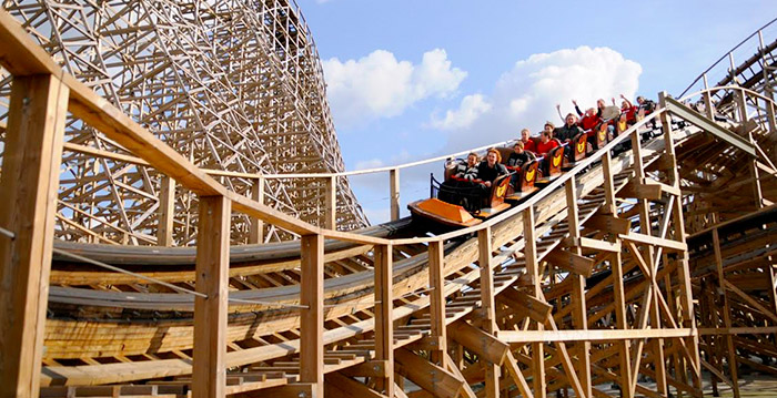Nieuwe muziek voor houten achtbaan Troy in Toverland