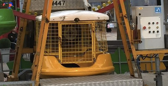 Karretje valt uit reuzenrad op winterkermis