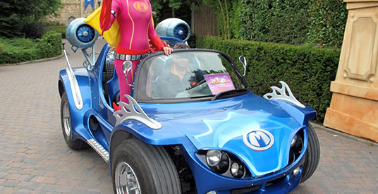 Brand verwoest auto Mega Mindy in Plopsaland