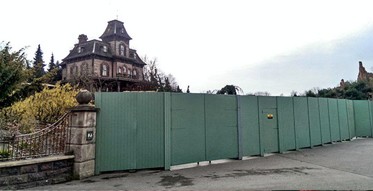 Disneyland Paris vol bouwschuttingen: veel attracties dicht