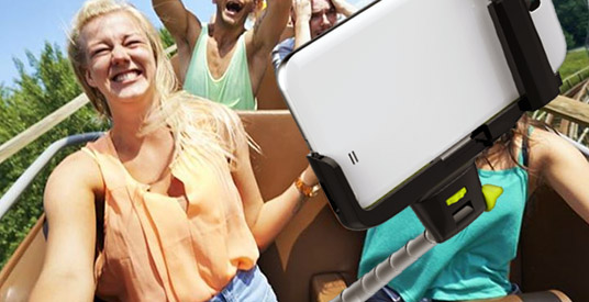 Walibi Holland verbiedt selfiesticks in alle attracties