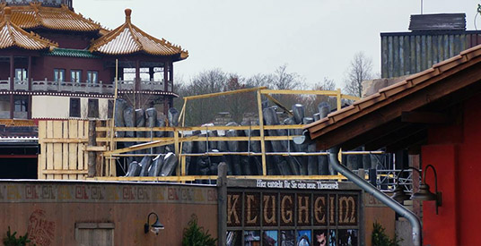 Phantasialand voorziet nieuwe raadselachtige attractie van rotspartij